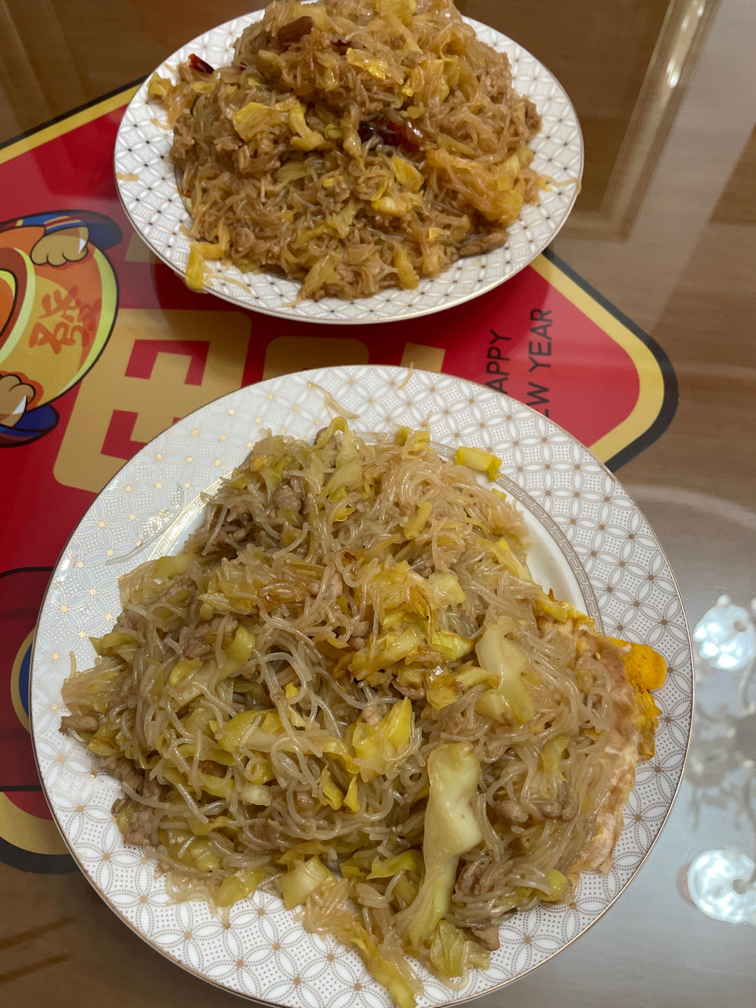 包菜肉丝炒粉丝