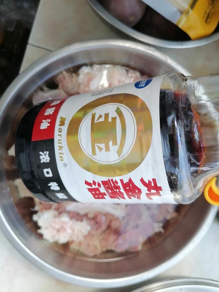 酱油炖牛肉的做法 步骤3