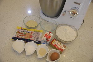 早餐肠仔包-90分钟超快手香肠面包教程的做法 步骤1