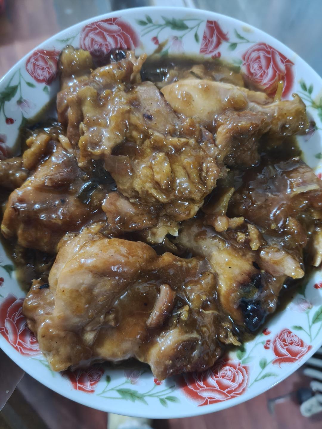 苹果洋葱焖鸡腿