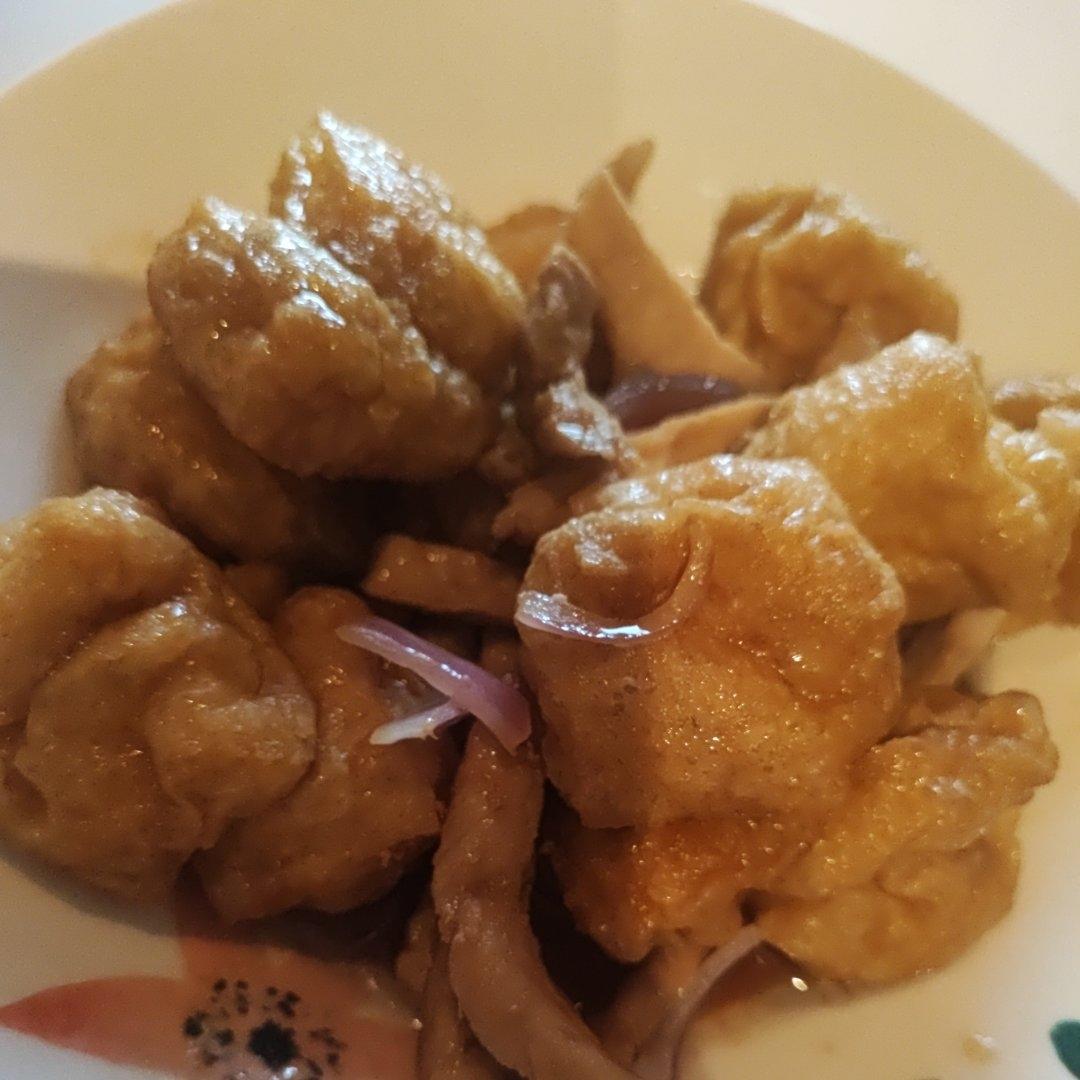 吃一大盒031｜家常油豆腐炒肉