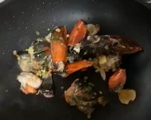 龙虾泡饭的做法 步骤2