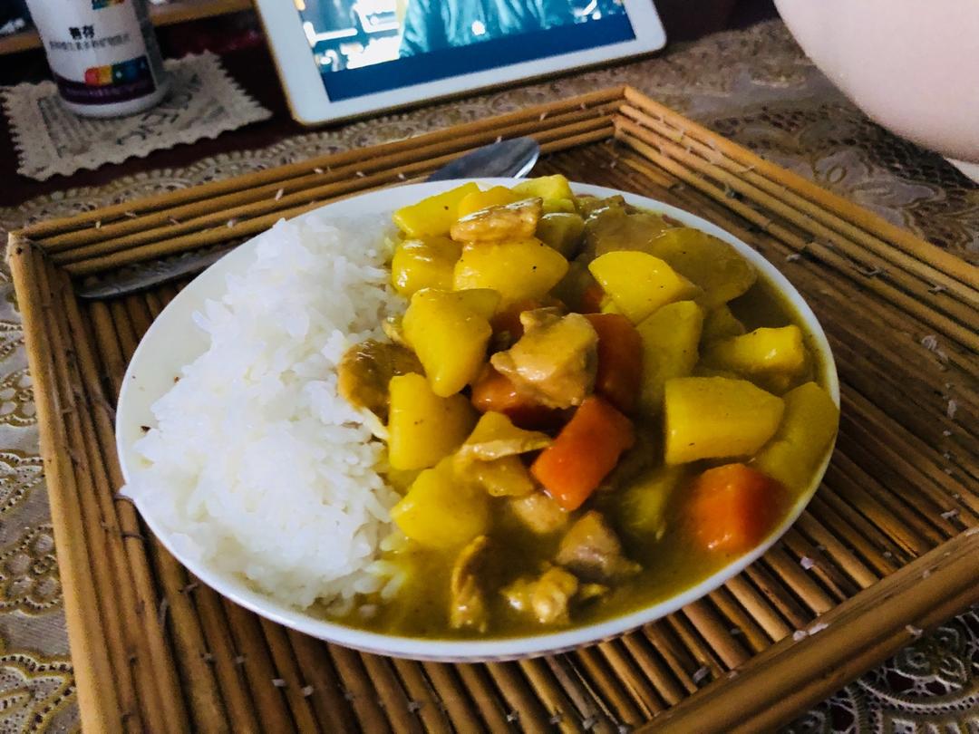 咖喱土豆鸡块