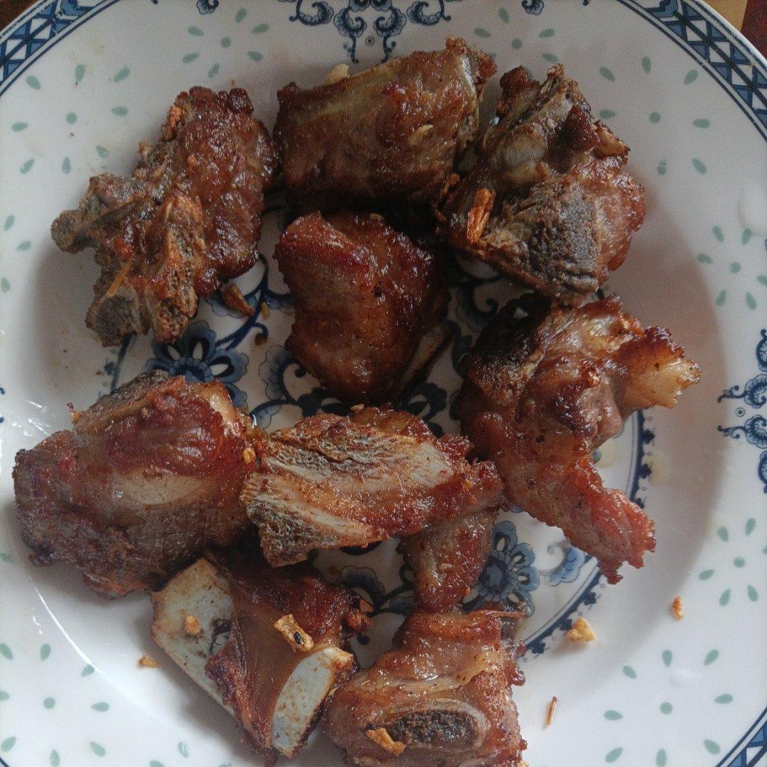 完美复刻中餐厅38块钱一份的椒盐排骨，骨香肉烂，好吃到吮手指