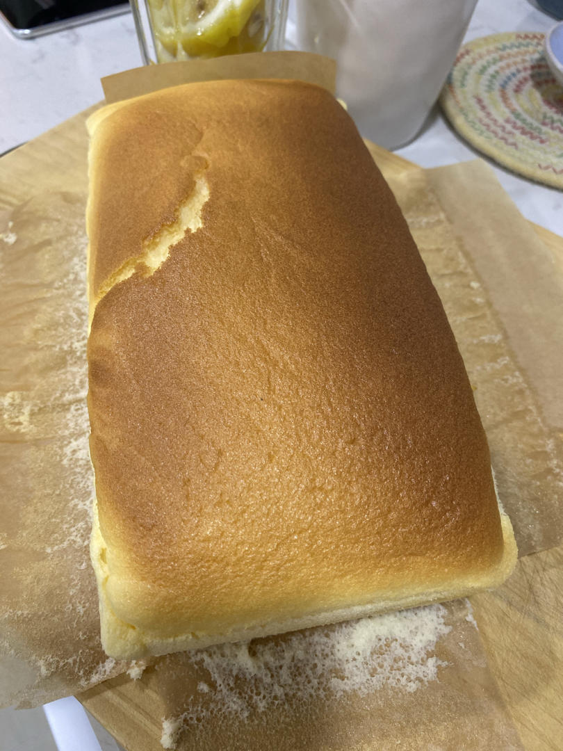 不开裂不回缩不掉皮的酸奶水浴法蛋糕