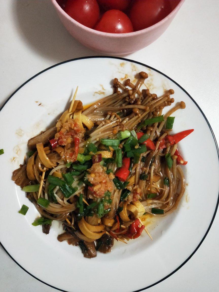 比肉还好吃的金针菇豆皮卷