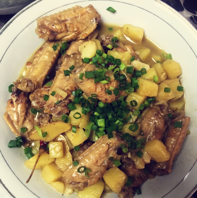 土豆炖鸡翅（快手零失败）