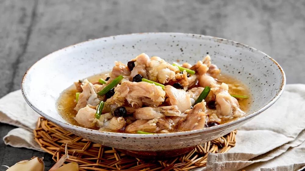 豉汁蒸牛蛙的做法