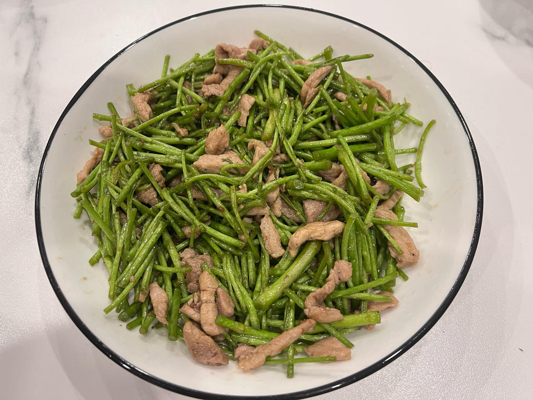 藜蒿炒肉丝