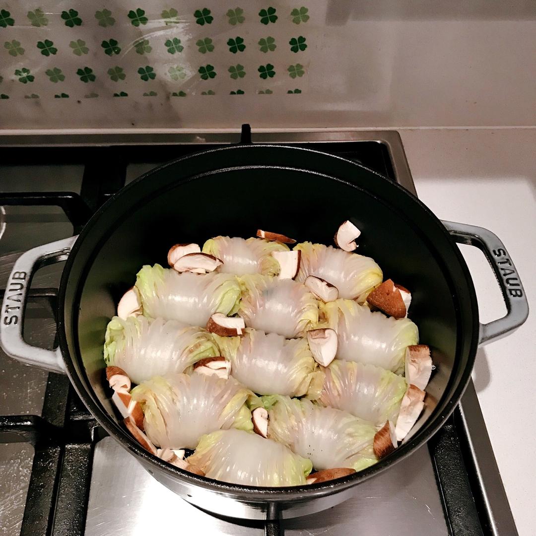 Staub珐琅铸铁锅的开锅+养成
