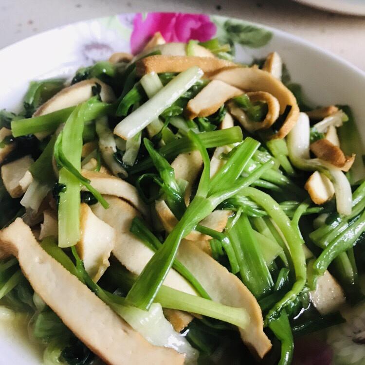 水芹菜炒香干