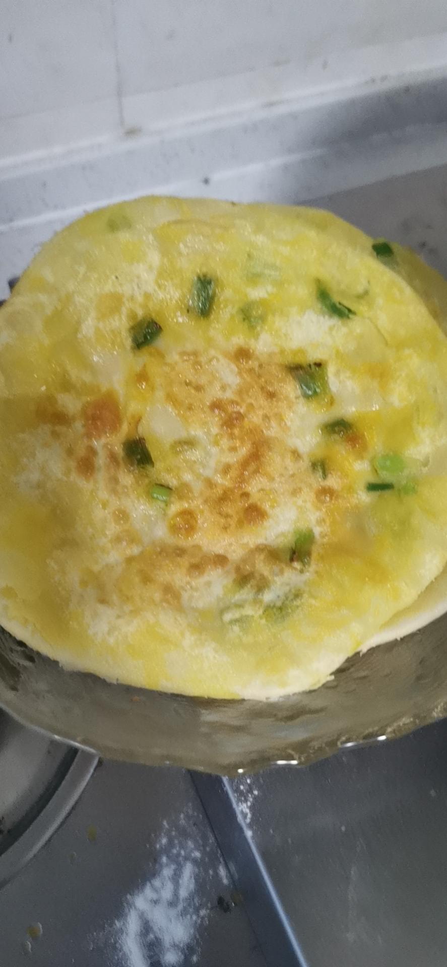 家常葱油饼 柔软多层 凉了也不硬 附细节视频详解