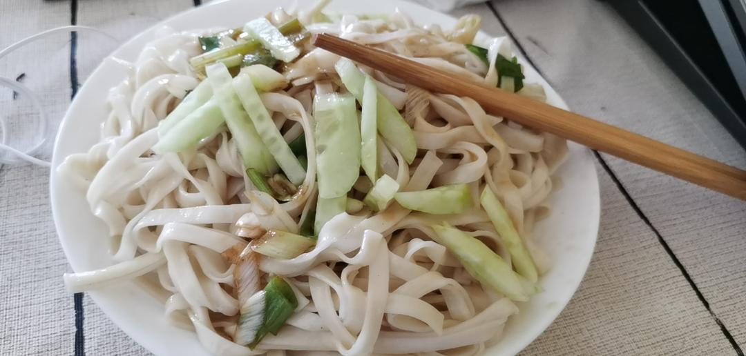 姥姥的爽口凉面！（干拌挂面）