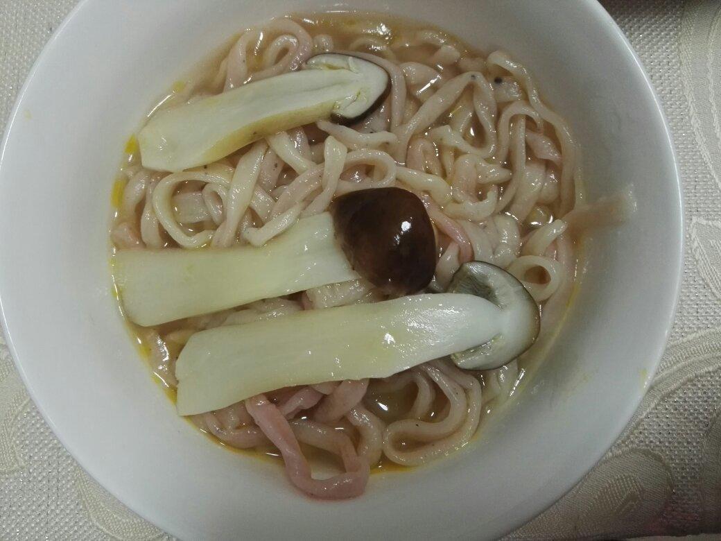 午餐好滋味--松茸面