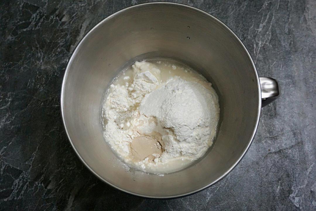 纯奶手撕吐司的做法 步骤1