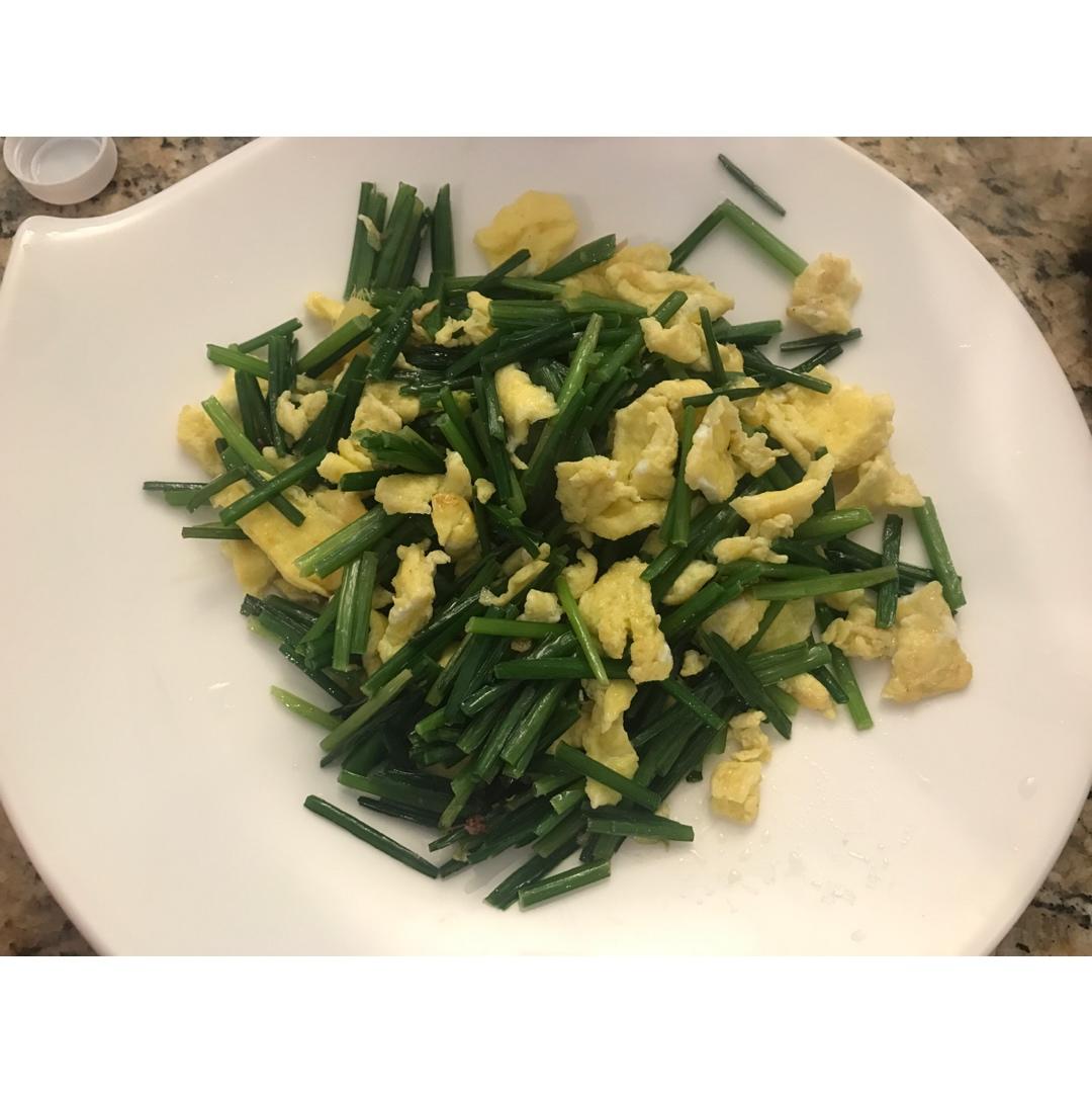 韭菜花炒鸡蛋