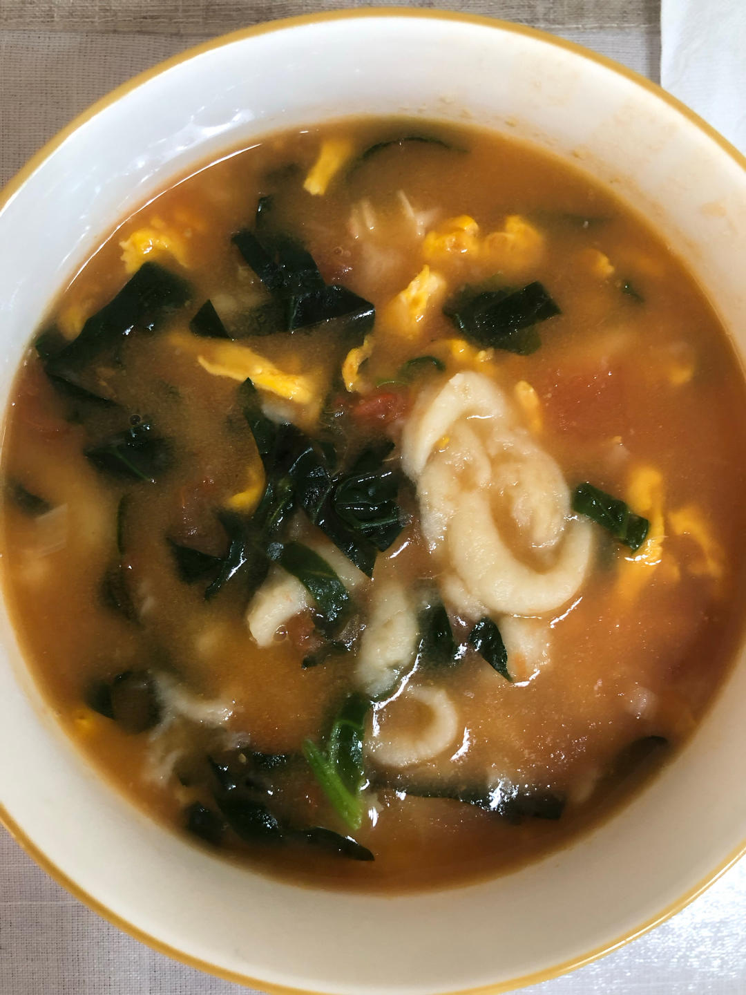 今日食谱：山药小鱼面
软嫩爽滑，养胃易消化。特别适合做给孩子吃