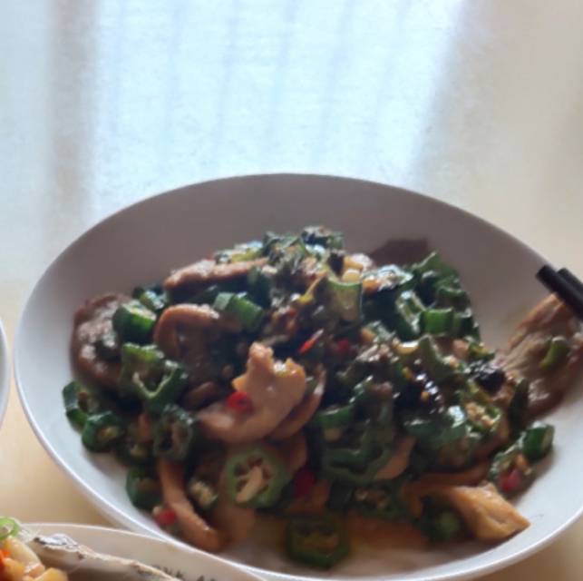 秋葵炒肉(超下饭！)