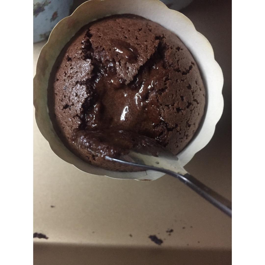 巧克力熔岩蛋糕