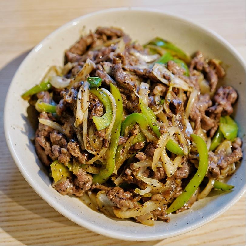 滑嫩黑椒洋葱炒肋眼牛柳🥩