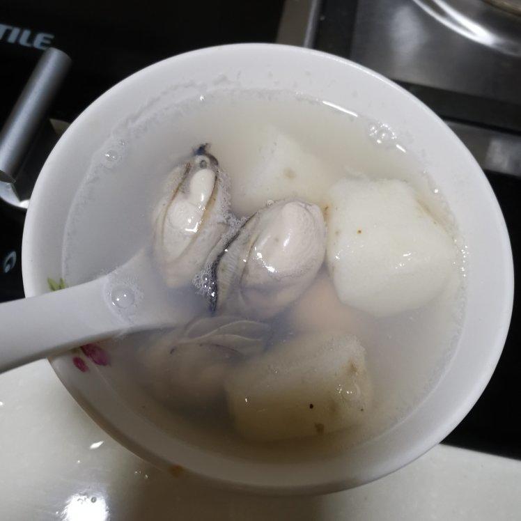 鲜香淮山生蚝猪骨汤