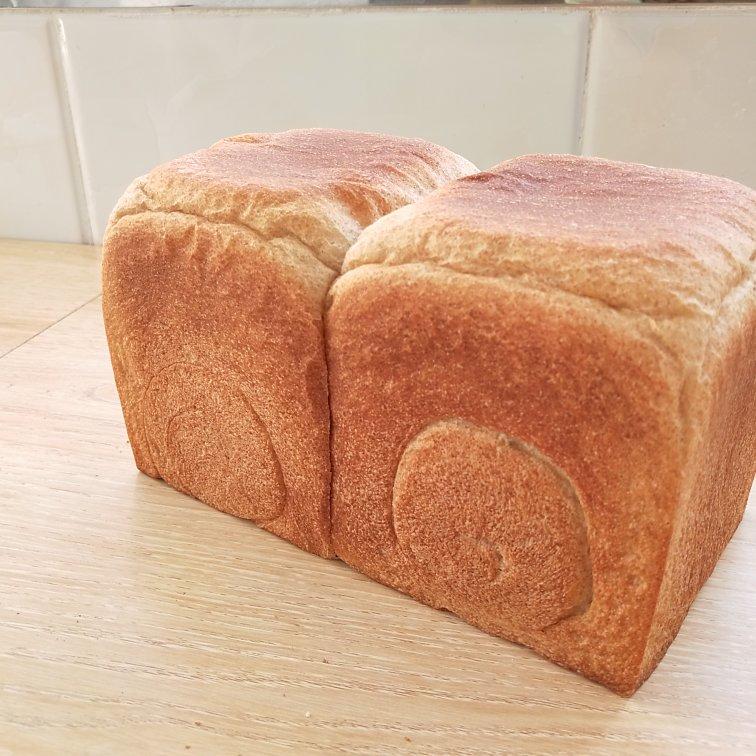 60%粗全麦吐司