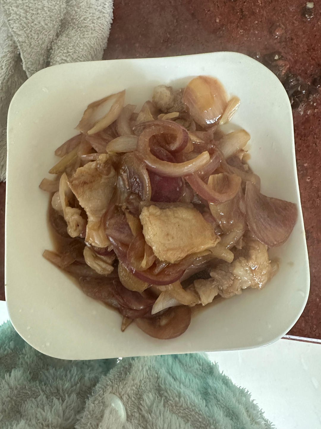 有点下饭的洋葱炒肉