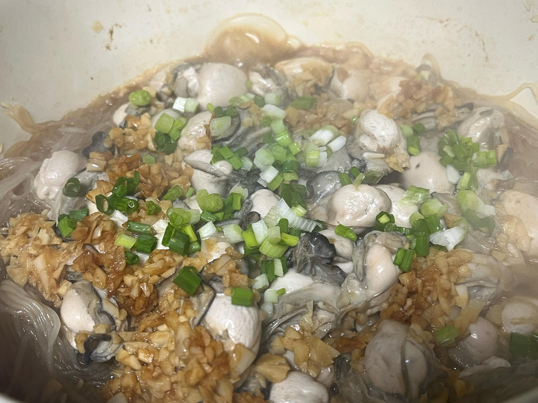 蒜蓉粉丝生蚝煲