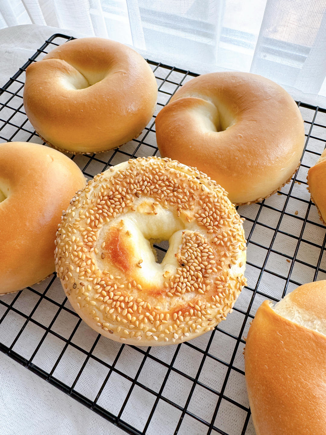 奶盐芝麻贝果🥯超香der～超快手～发酵时间短～超好吃😋