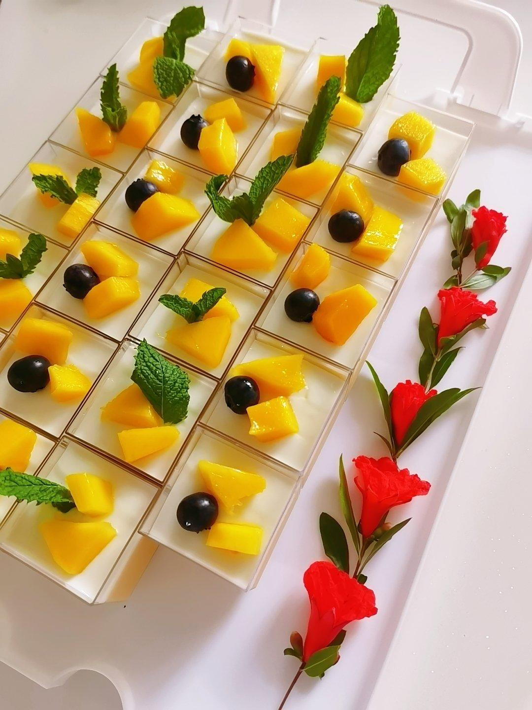 「hot」小展的下午茶│芒果慕斯杯