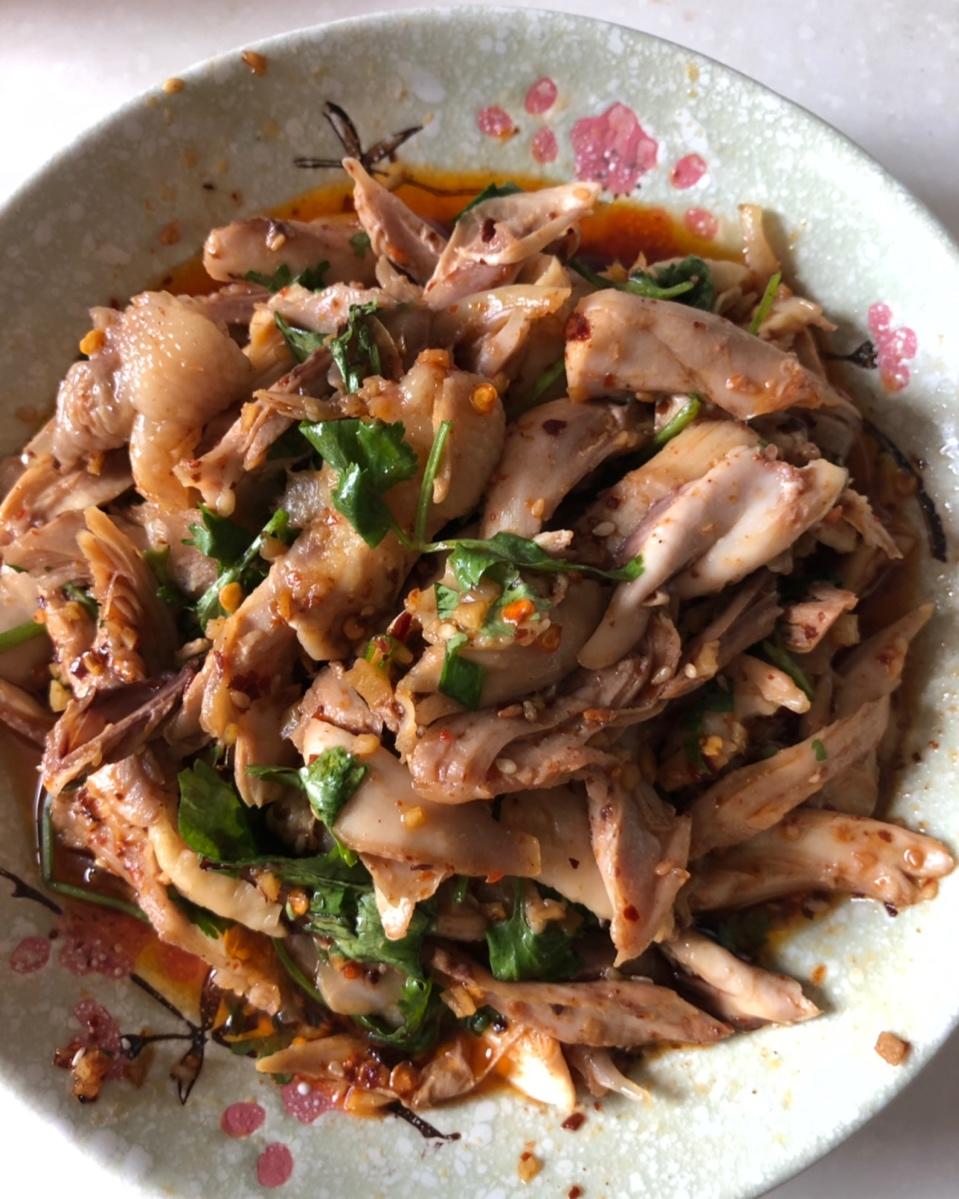 凉拌手撕鸡肉