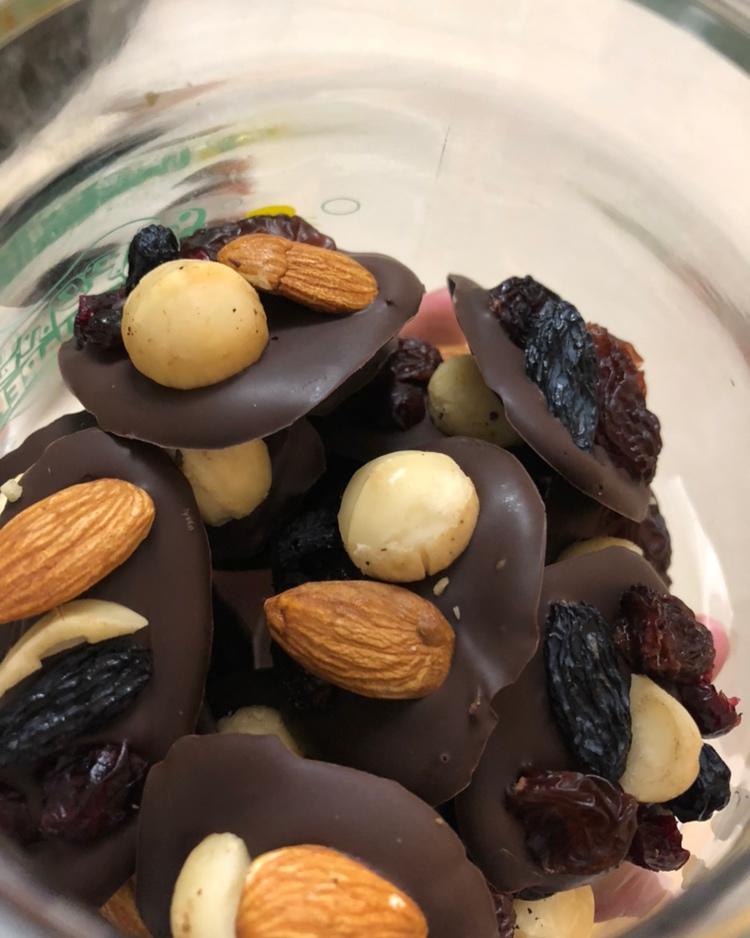 宫廷坚果巧克力