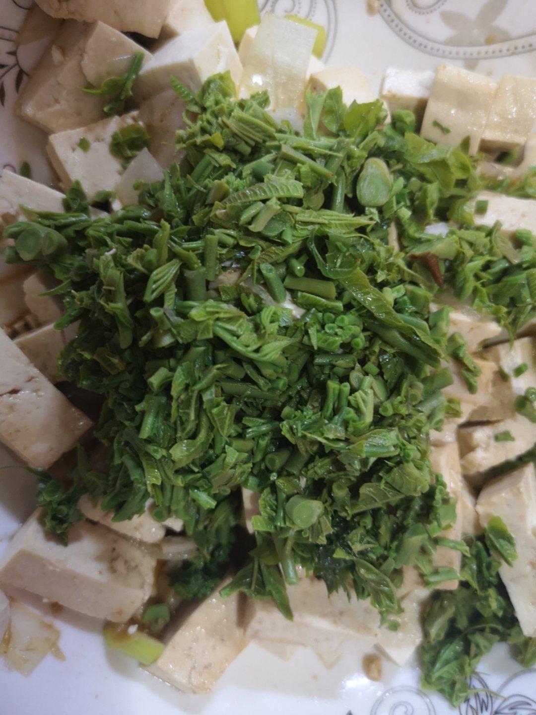 舌尖上的春天之香椿芽拌豆腐