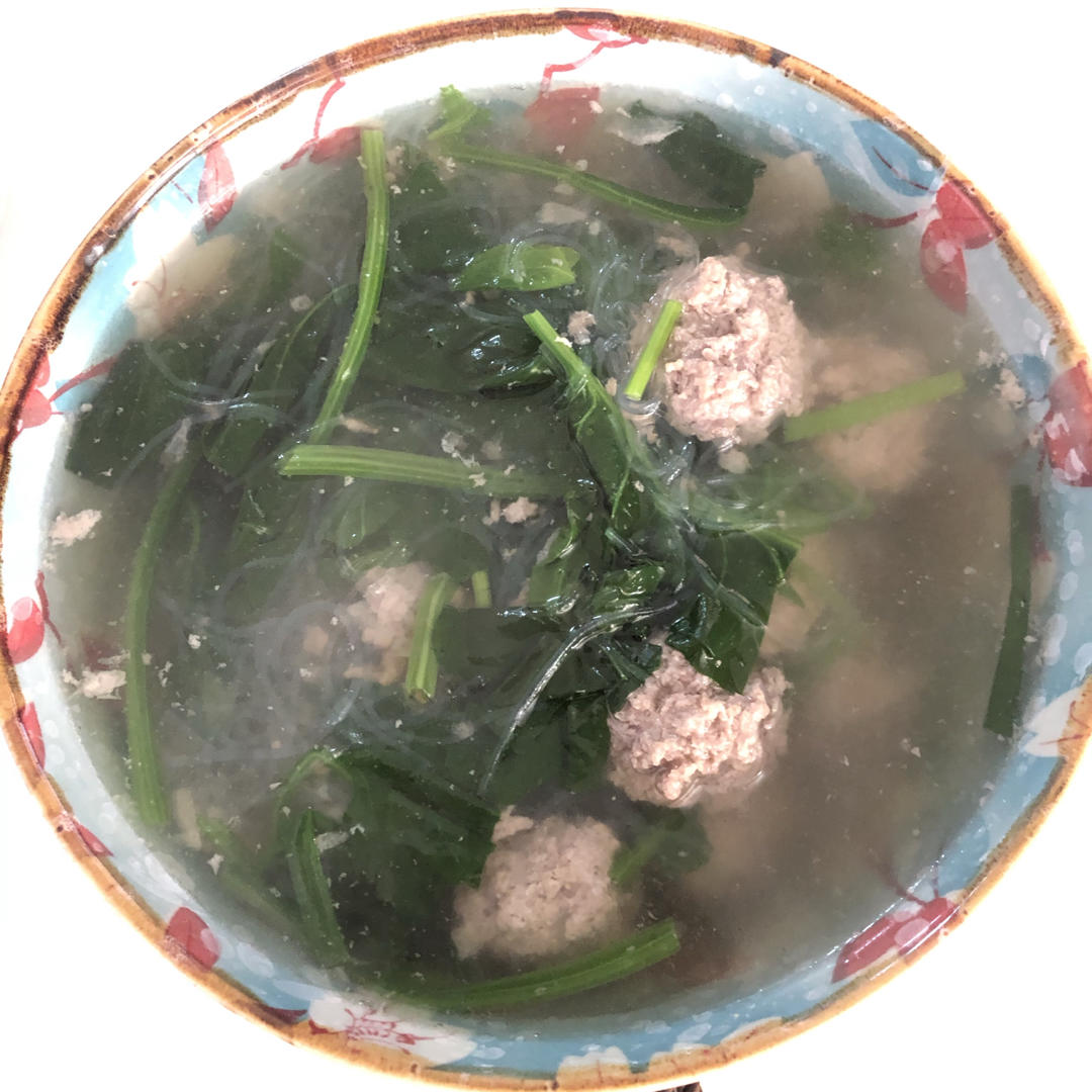 菠菜牛肉丸子汤