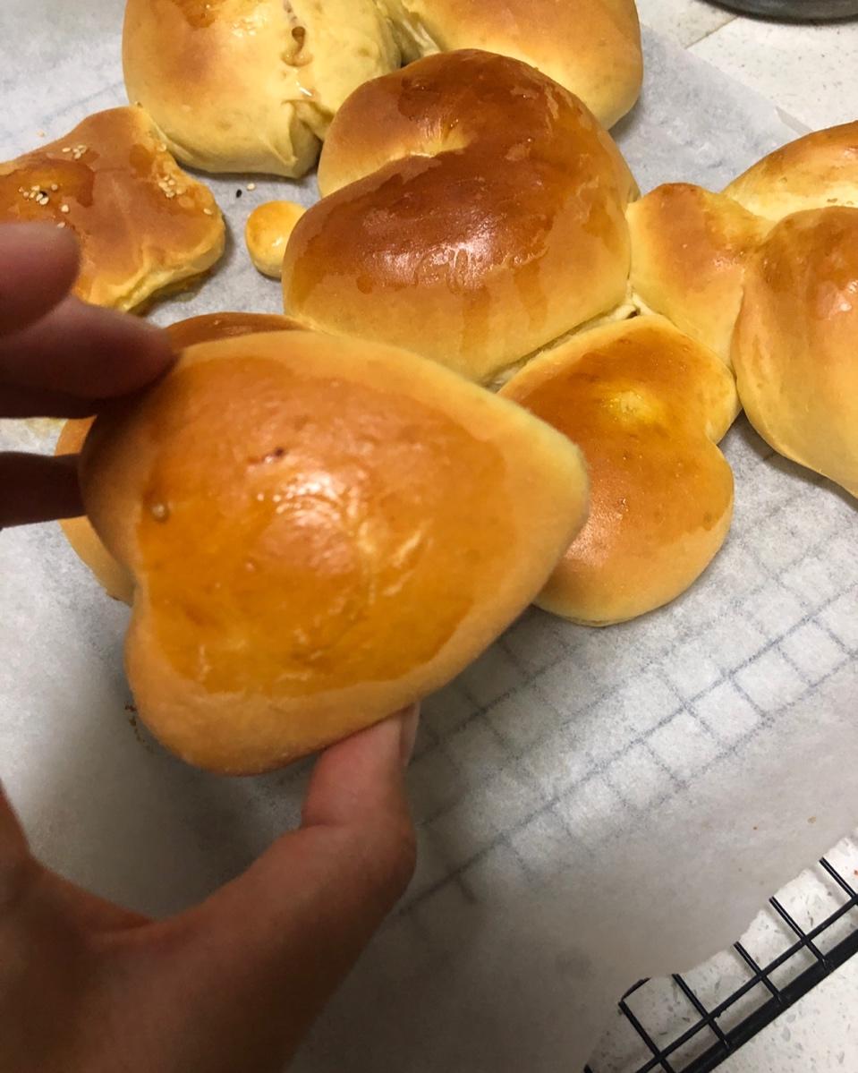 烤箱版甜甜圈୧(๑•̀⌄•́๑)૭小小群