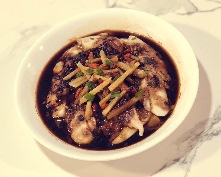 豆豉辣酱蒸鱼片