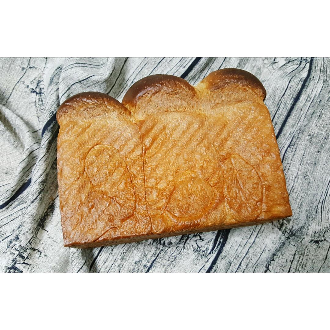 比中种还柔软的香醇面包——酸奶奶酪吐司（二奶吐司）