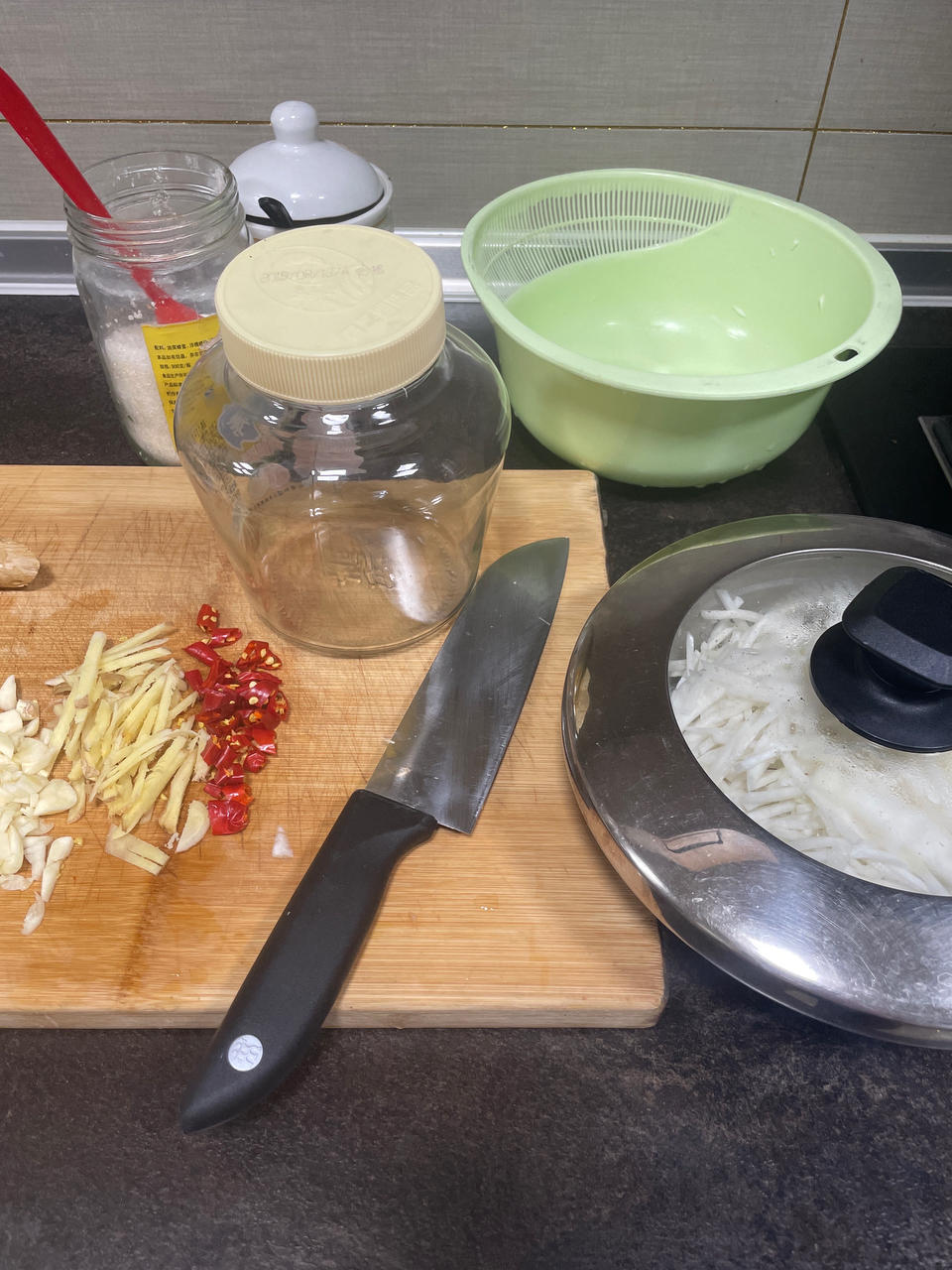 呛鼻子呛鼻子的一吃停不下来的美味芥菜丝