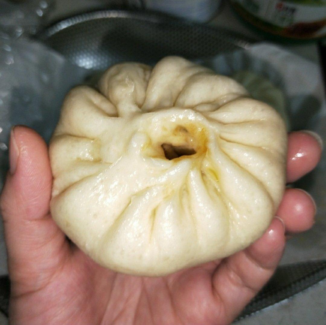 酱肉包子