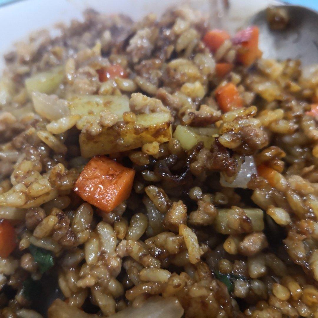 酱油炒饭(超级简单)