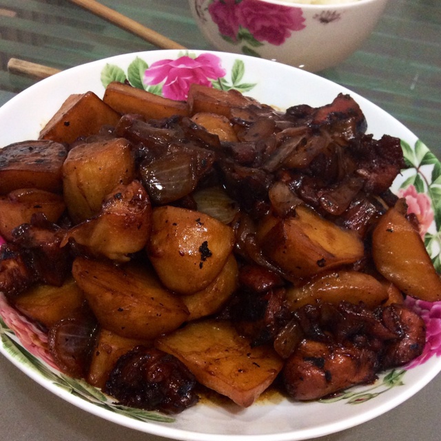 红烧土豆鸡块