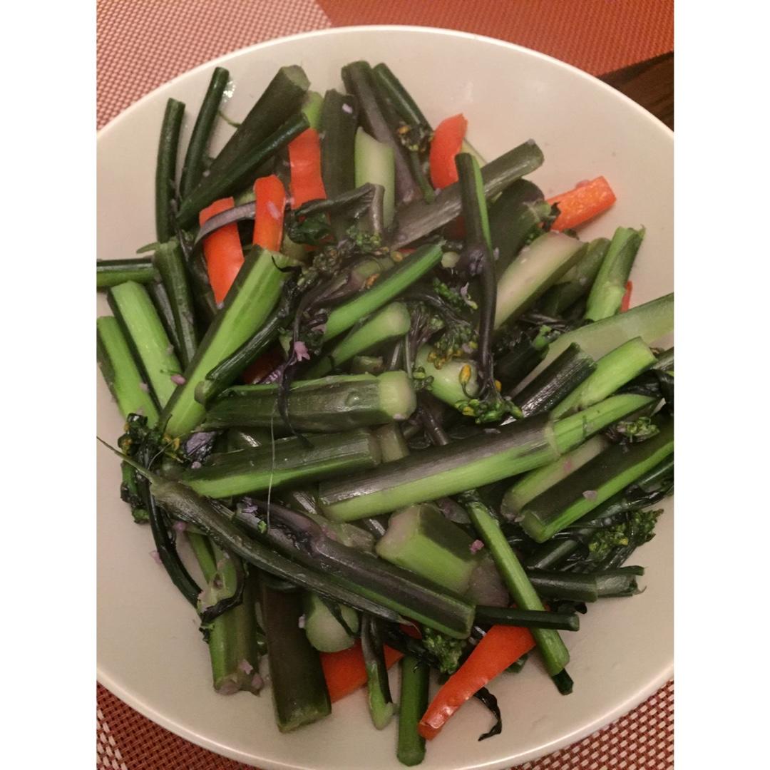 清炒红菜薹