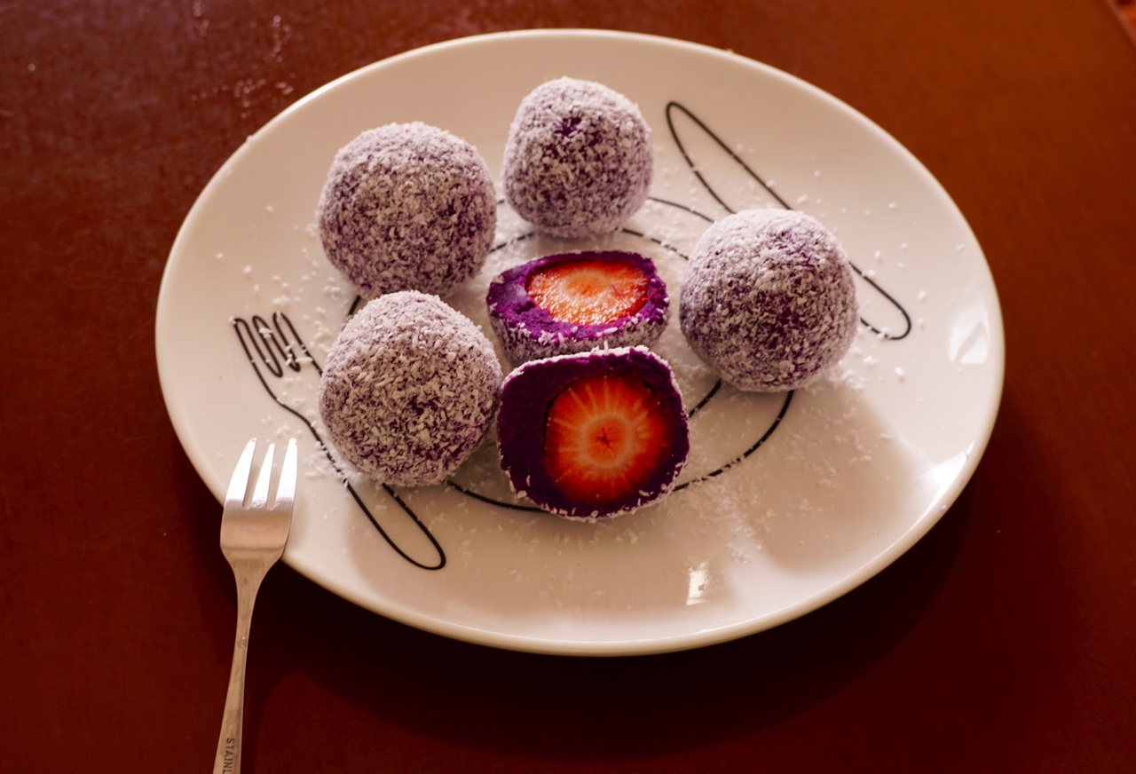 椰蓉紫薯草莓大福