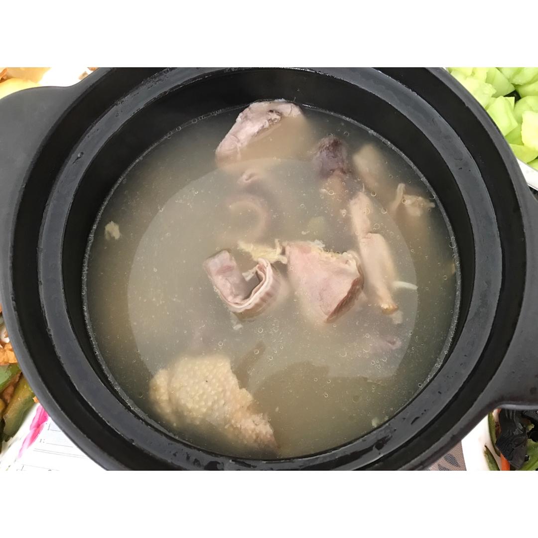 猪肚鸡