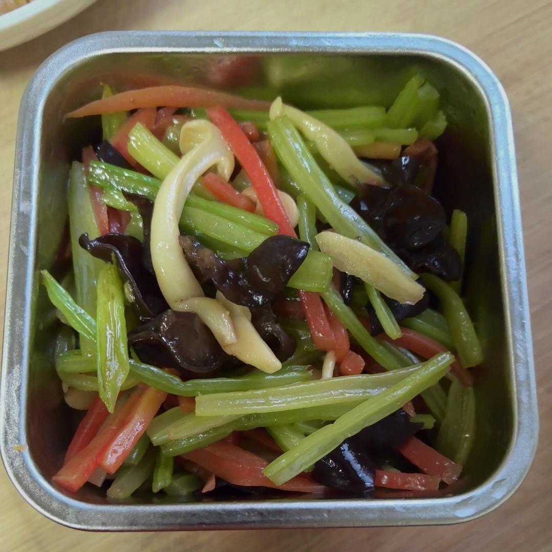 营养美味的小炒素三鲜