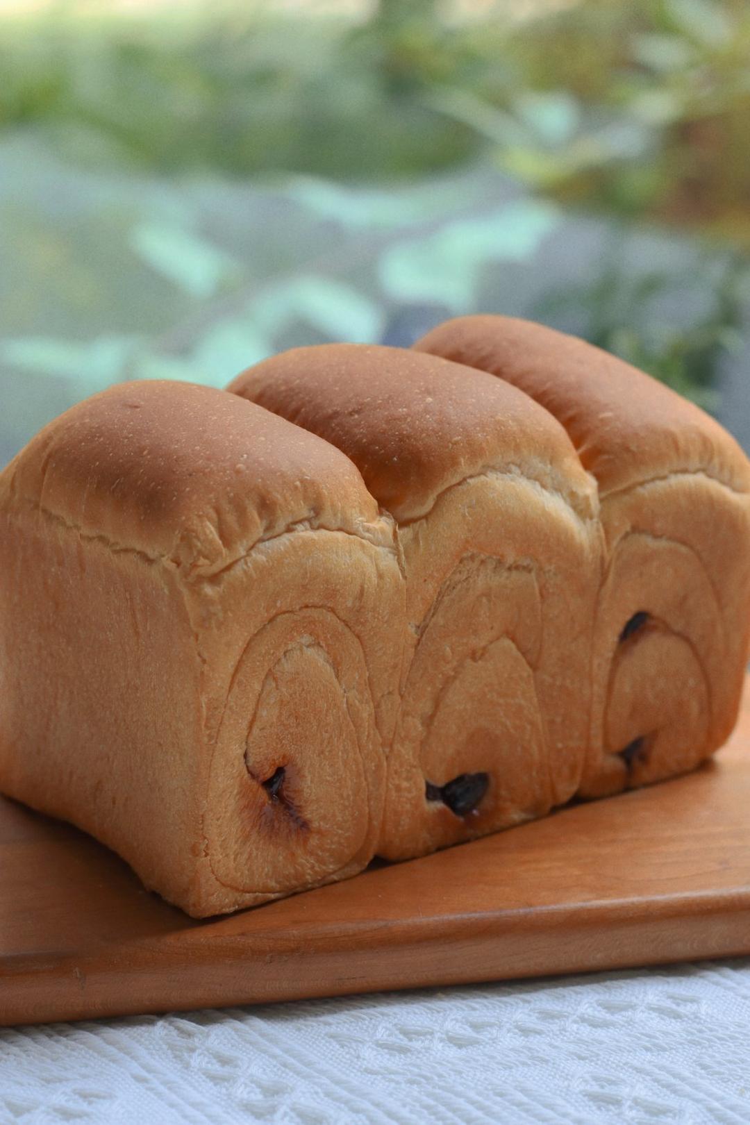 妞妞仔仔多多做蹈6次性发酵懒人果酱面包