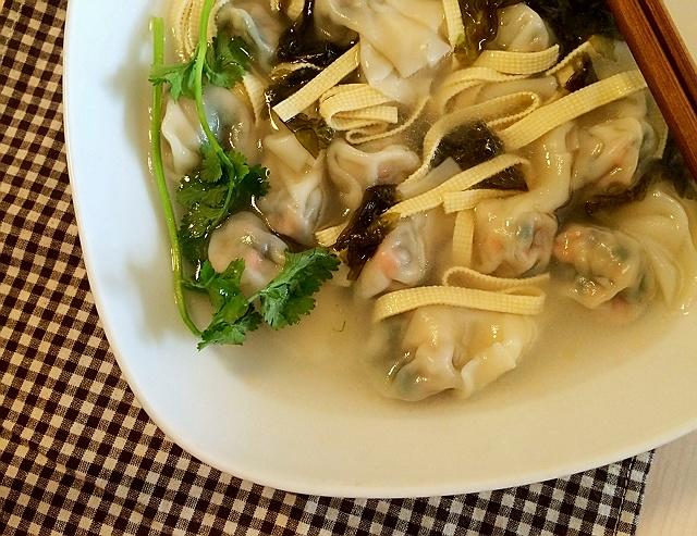 板栗芋头素云吞 ，又香又沙，端上桌秒杀！