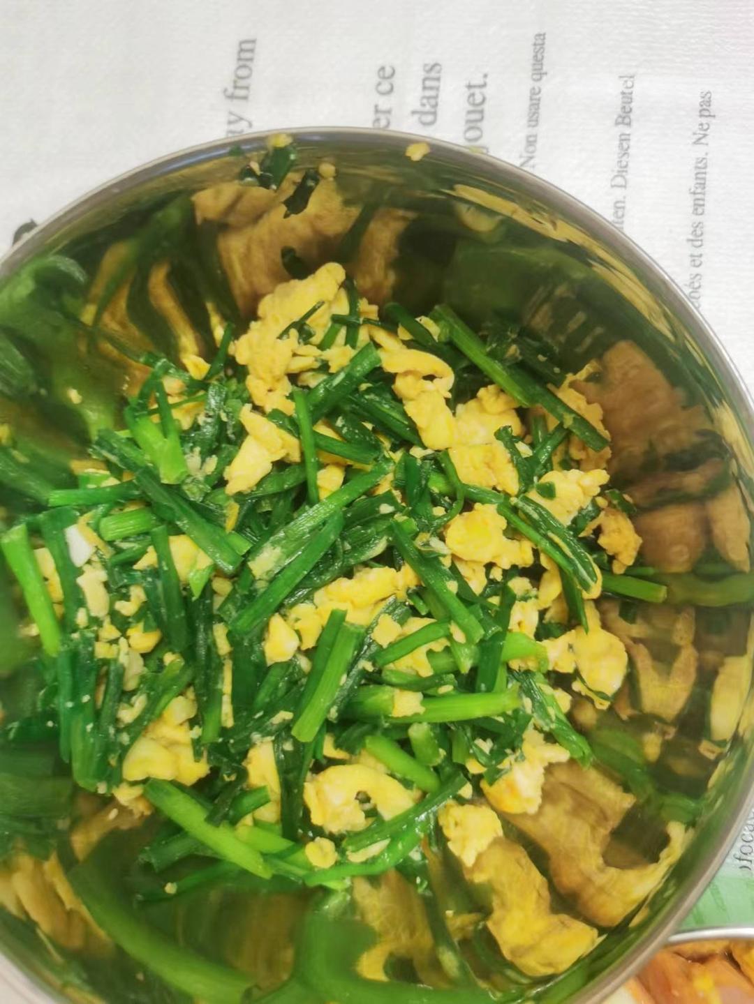 韭菜炒鸡蛋——三分钟快手下饭菜 掌握火候的秘诀