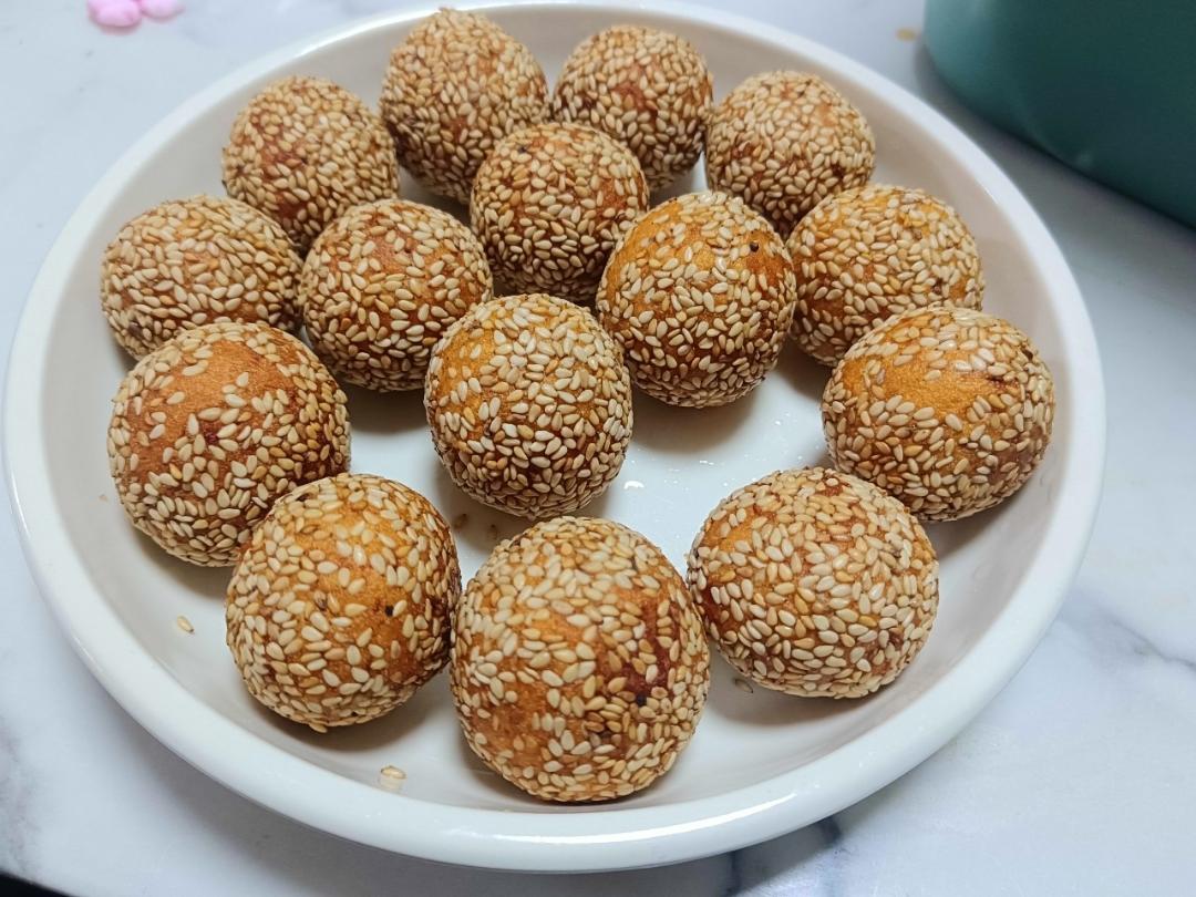 “南瓜芝麻球”聚餐必做小点心