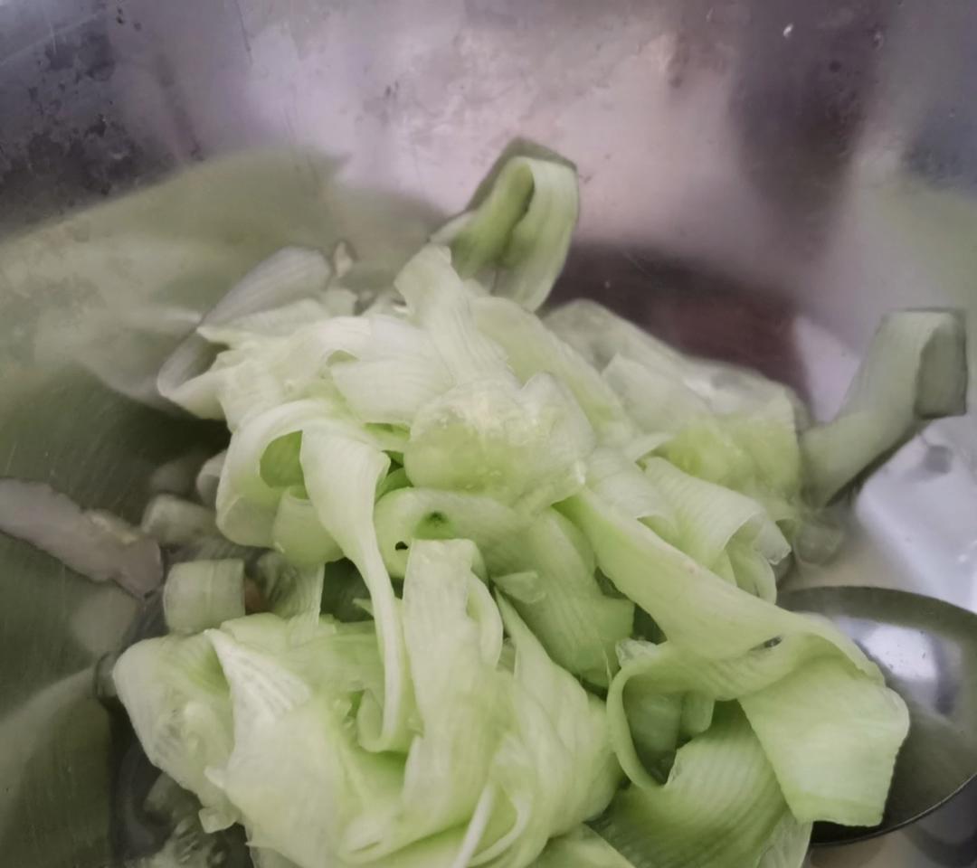 蜂蜜柠檬拌黄瓜